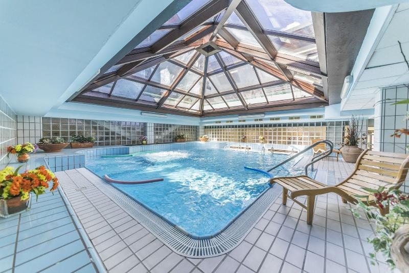 แกรนด์ โฮเทล เตเลเซ Hotel Telese Terme ภายนอก รูปภาพ