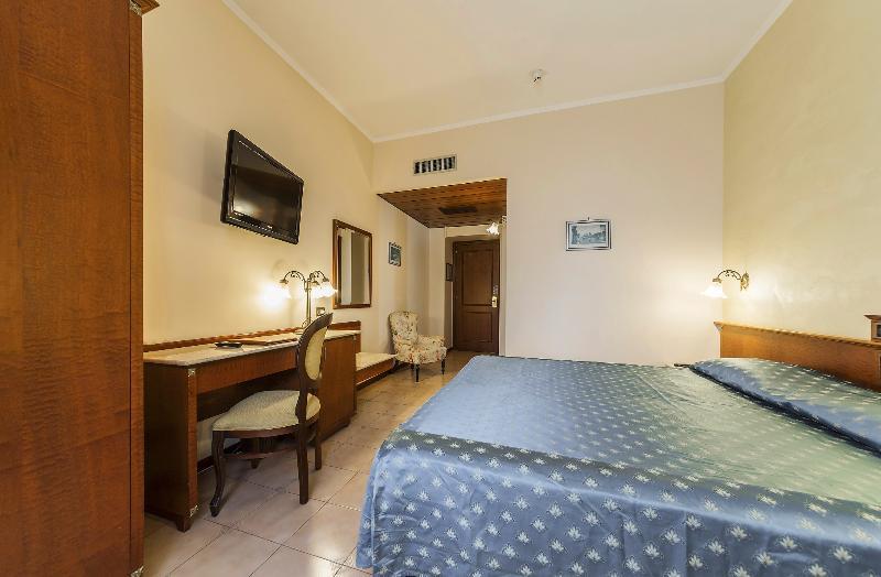 แกรนด์ โฮเทล เตเลเซ Hotel Telese Terme ภายนอก รูปภาพ